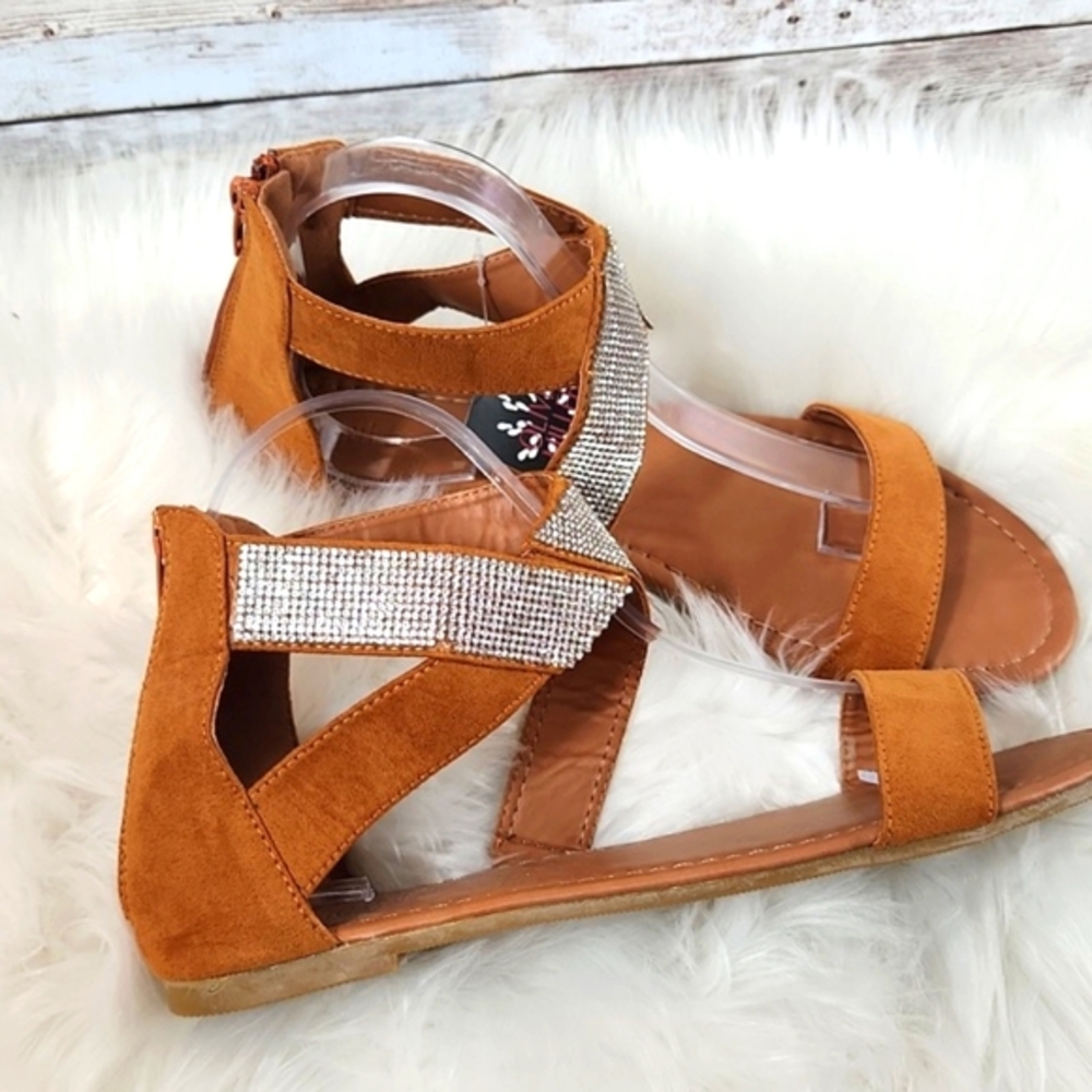 NWT, Olivia Miller, tan, clear bling sandle, cris cross bling strap, back zipper